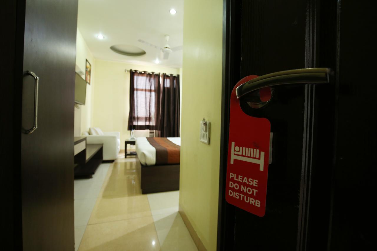 Hotel Mm Yellowuds Амритсар Екстериор снимка