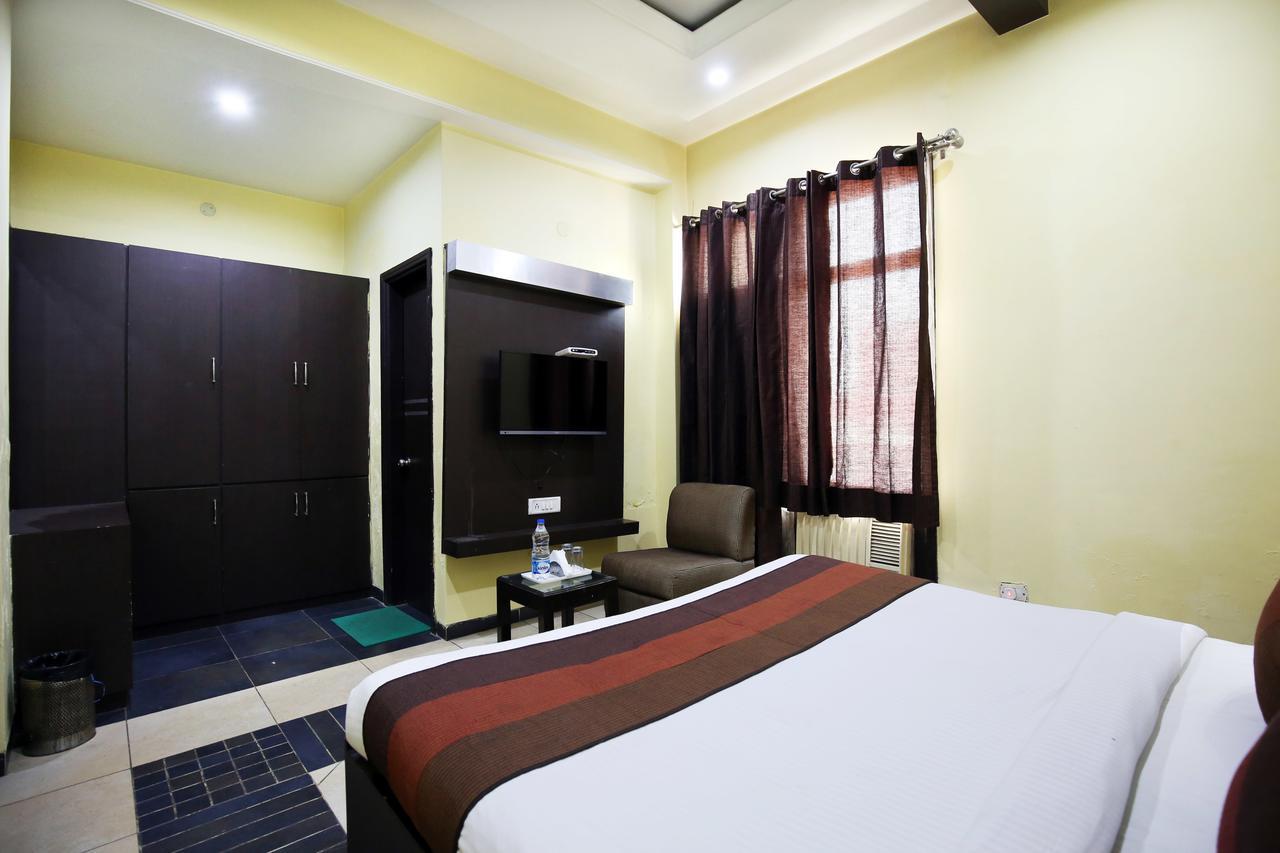 Hotel Mm Yellowuds Амритсар Екстериор снимка