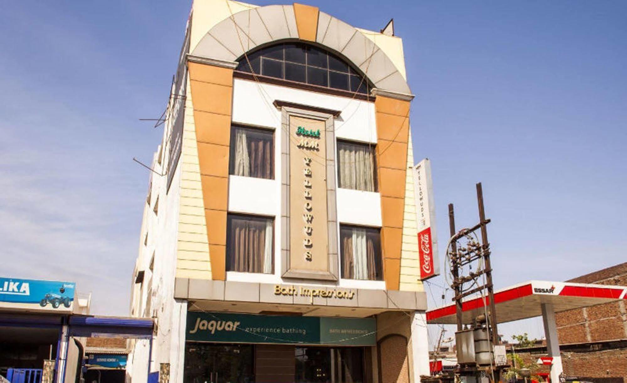 Hotel Mm Yellowuds Амритсар Екстериор снимка