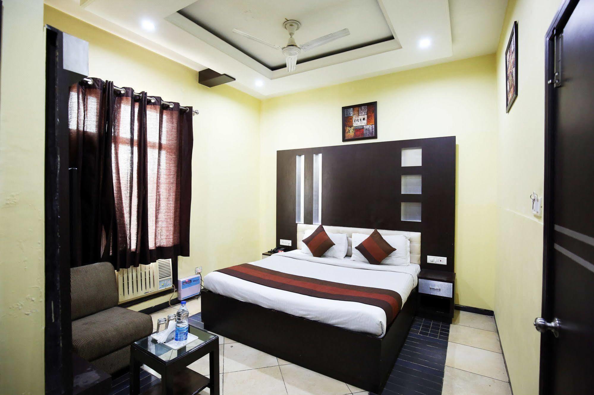 Hotel Mm Yellowuds Амритсар Екстериор снимка