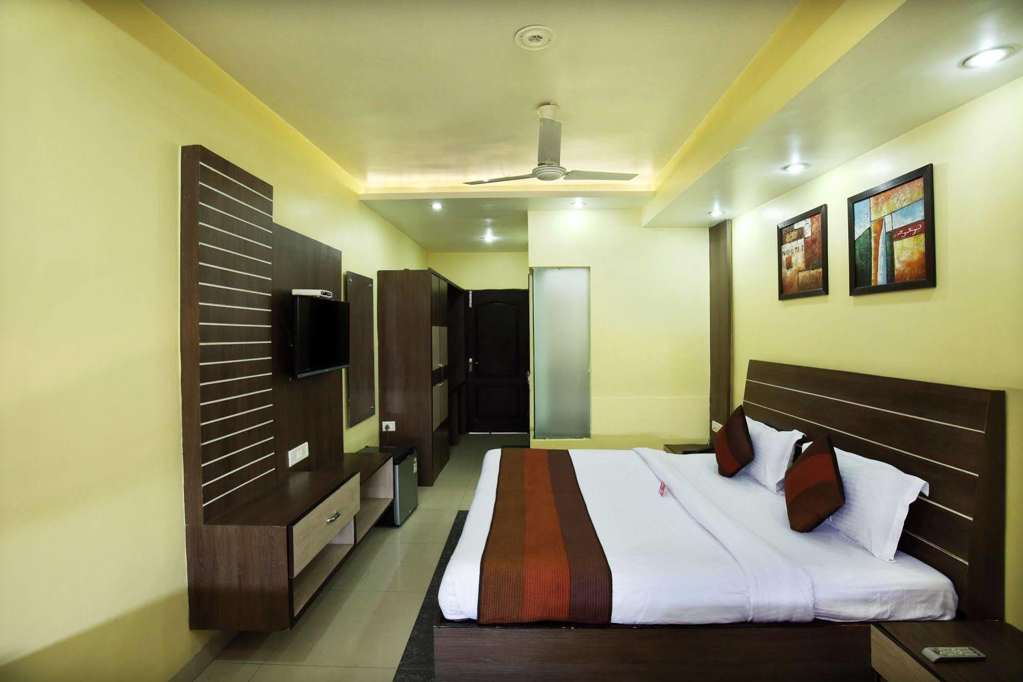 Hotel Mm Yellowuds Амритсар Екстериор снимка