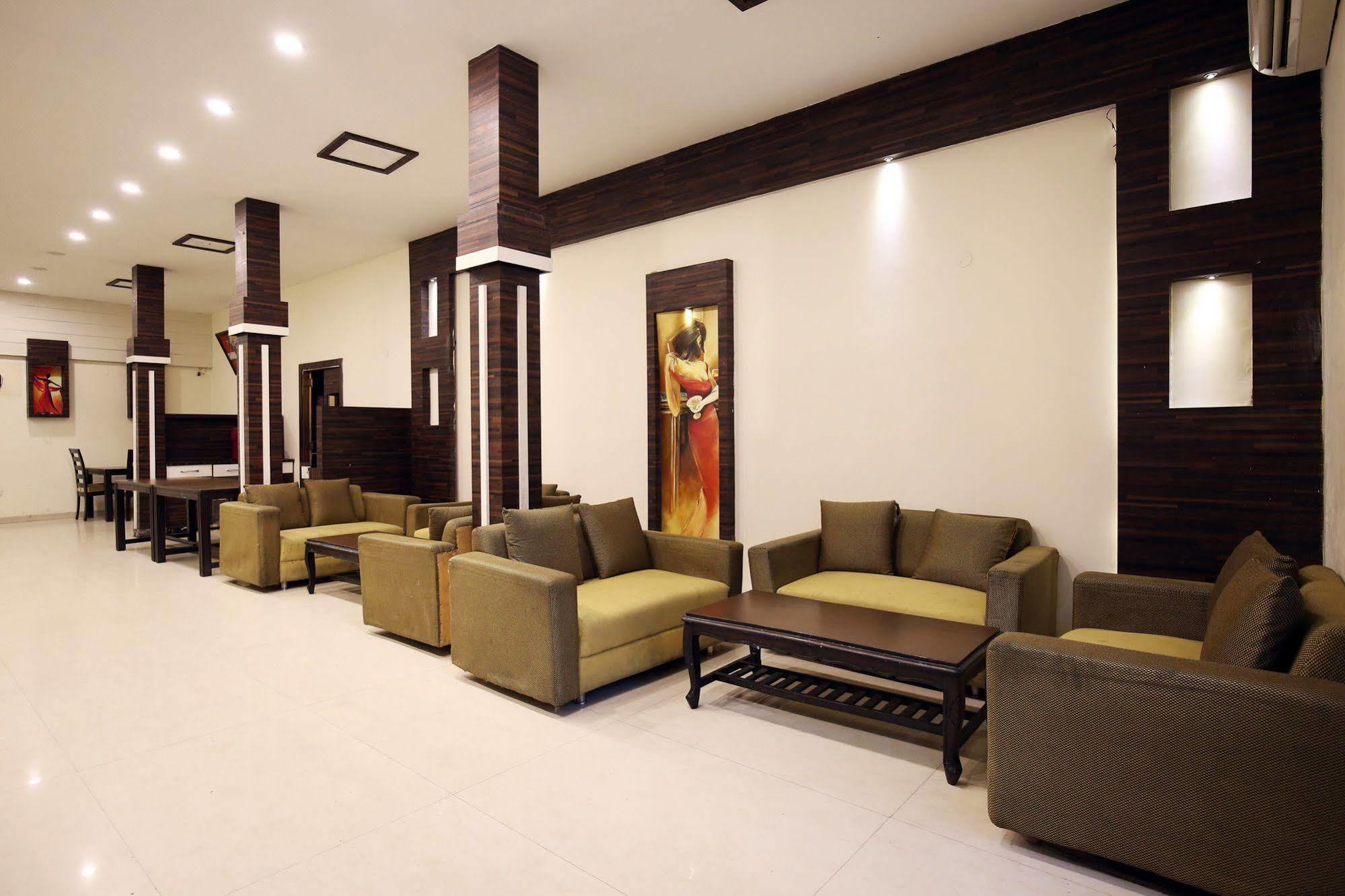 Hotel Mm Yellowuds Амритсар Екстериор снимка