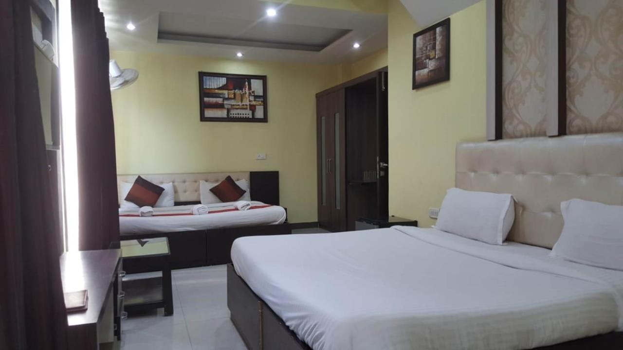 Hotel Mm Yellowuds Амритсар Екстериор снимка